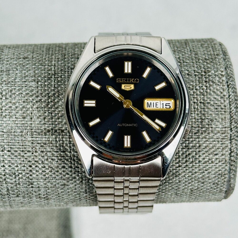 Seiko Black and Silver Men's Watch